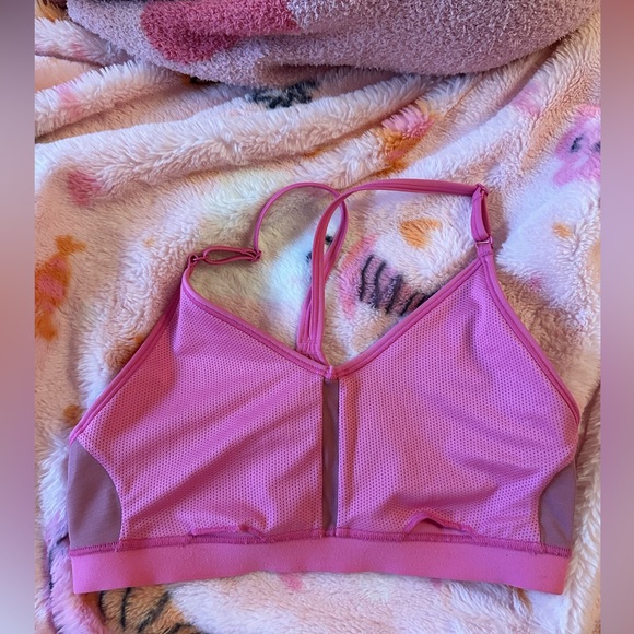 NWOT NIKE SPORTS BRA - Picture 4 of 4